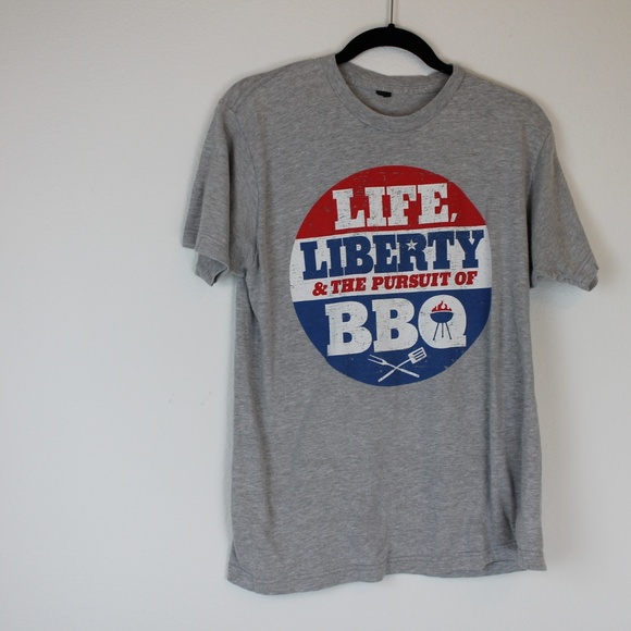 Life Liberty & the Pursuit of BBQ Gray Graphic Tee Size M - Picture 3 of 4